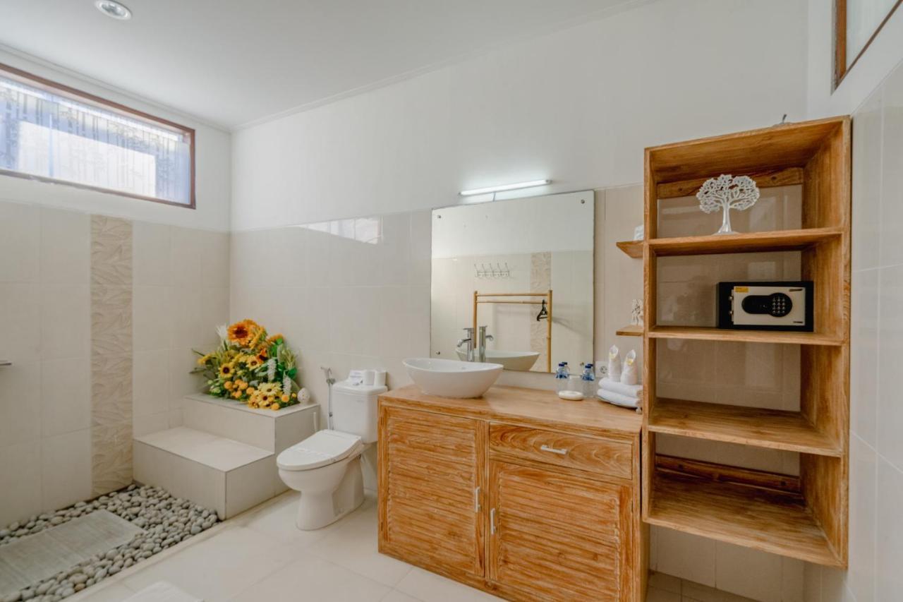 Villa Alleira Seminyak By Best Deals Asia Hospitality ภายนอก รูปภาพ