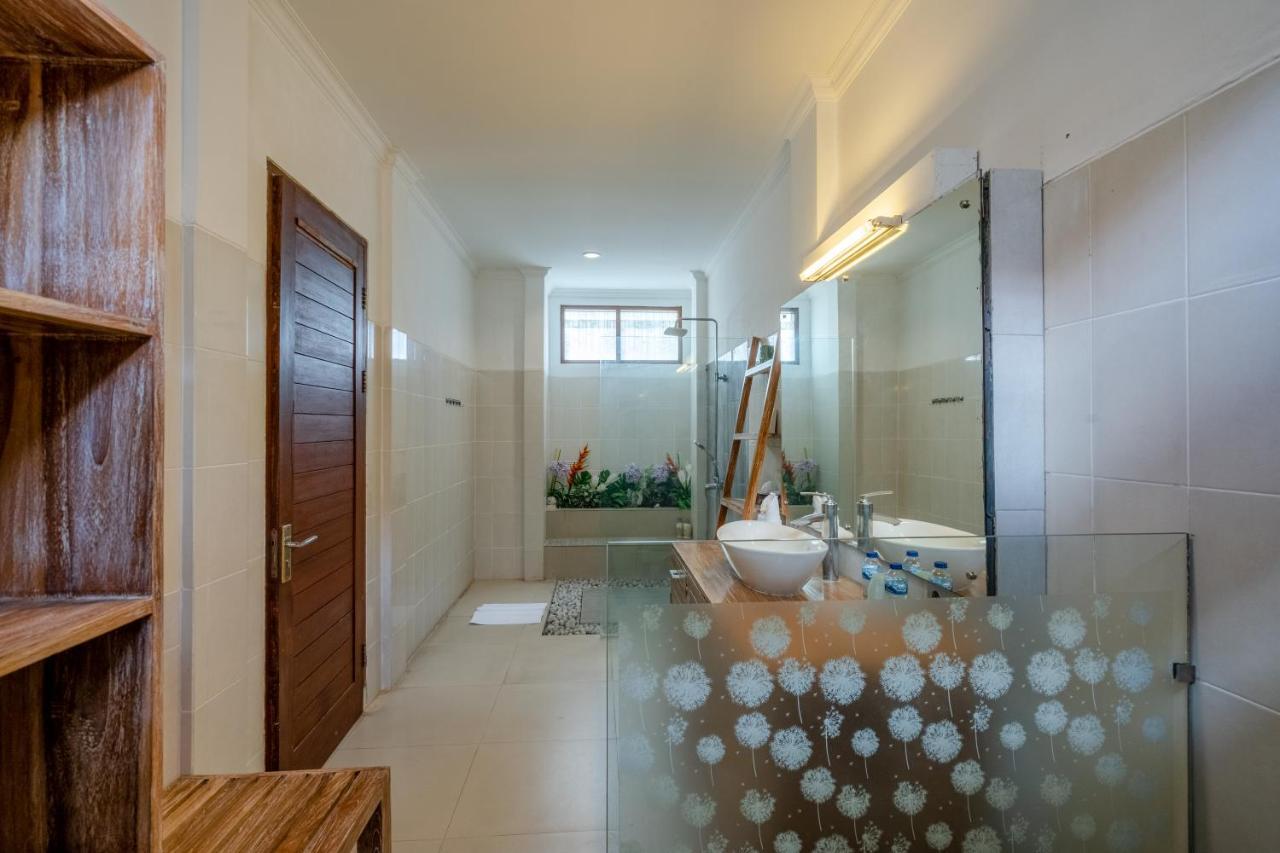 Villa Alleira Seminyak By Best Deals Asia Hospitality ภายนอก รูปภาพ